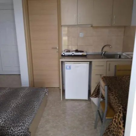 Leopard * Stavros (Thessaloniki)