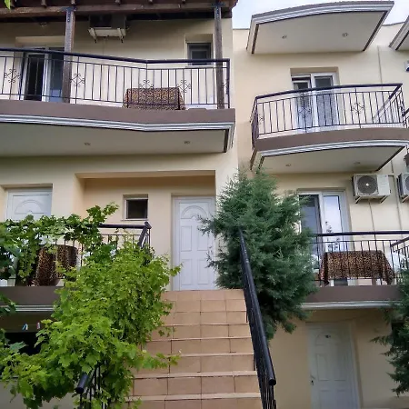 Leopard Aparthotel